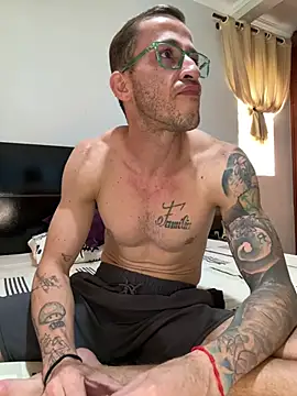 Lucasjandre online show from 03/19/26, 02:10