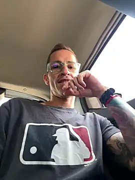 Lucasjandre online show from 03/24/26, 01:49