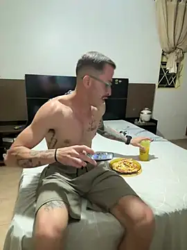 Lucasjandre online show from 04/07/26, 09:59