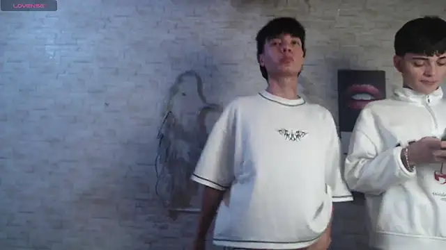 axel milo kairo and noa online show from 02/11/26, 06:24