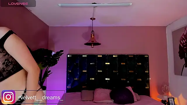 Velvet Dreamss online show from 06/01/26, 11:34