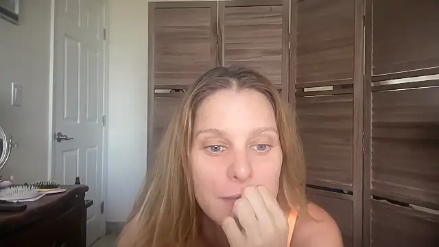 prettylittlekittycat online show from 07/02/26, 10:05