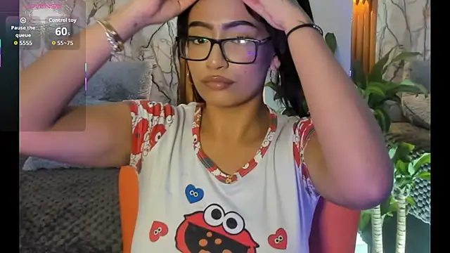 Valkyfoxxx online show from 12/02/25, 02:45