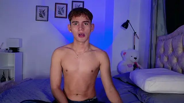 estebanperez 26 online show from 03/31/26, 10:48