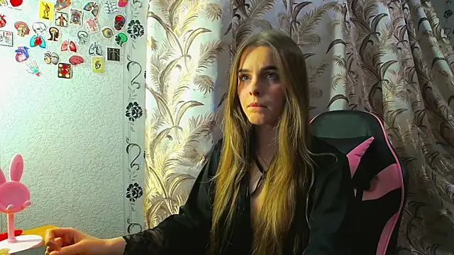 AlicaLOVEalisa777 online show from 01/08/26, 04:31