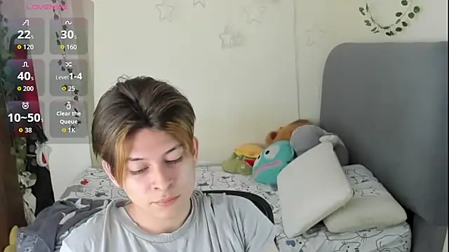 Snapshot of Felix_kitty chatting on 11/22/25, 07:02 Felix kitty online show from 11/22/25, 07:02