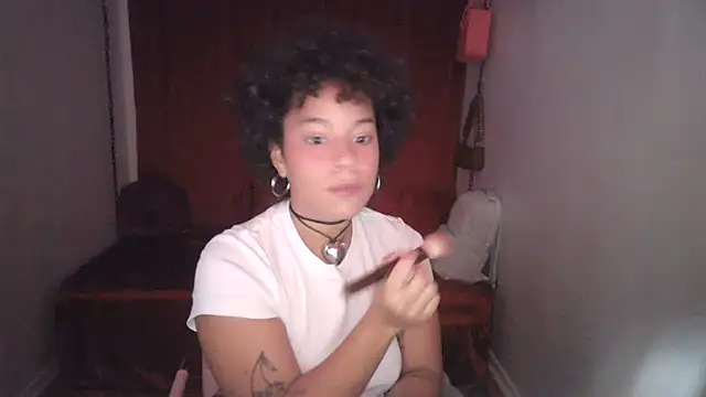 PrettyLittleProblem online show from 11/12/25, 04:07