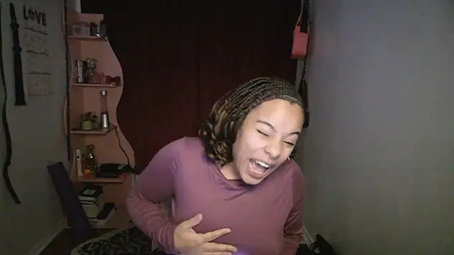 PrettyLittleProblem online show from 11/20/25, 02:06