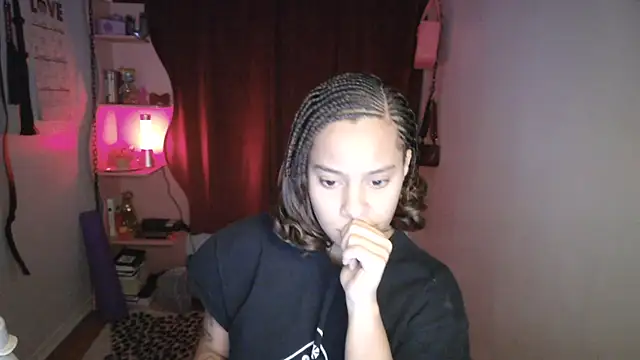 PrettyLittleProblem online show from 11/21/25, 04:27