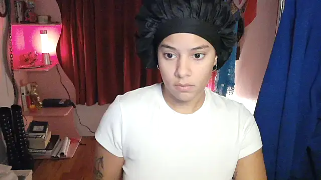 PrettyLittleProblem online show from 11/26/25, 02:18