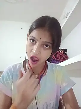 Mohnicute online show from 05/14/26, 07:42