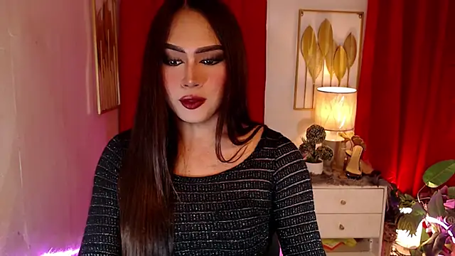 Snapshot of Emily_fucker chatting on 11/21/25, 11:53 Emily fucker online show from 11/21/25, 11:53