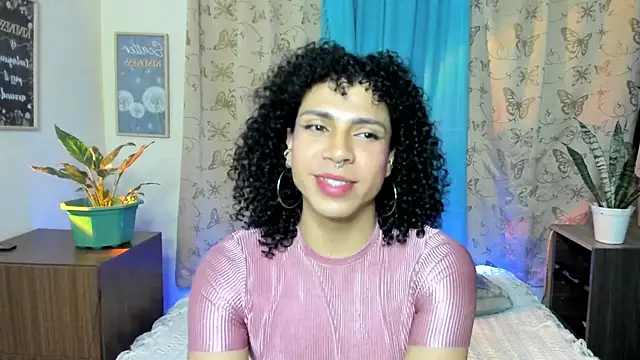 Angel White25 online show from 12/17/25, 05:46