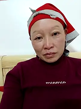 girl-hot2x online show from 02/07/26, 12:31