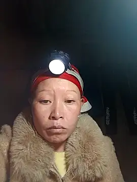 girl-hot2x online show from 02/14/26, 12:13