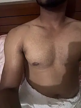 secret-boy12 online show from 04/20/26, 05:37