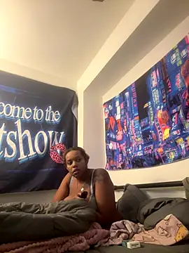 wearefreaks08 online show from 12/15/25, 04:17