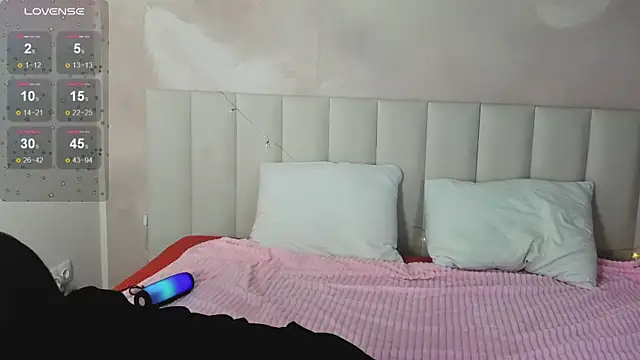 Lina Moony online show from 01/10/26, 08:49