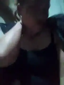 Snapshot of chim-yen chatting on 11/22/25, 08:30 chim-yen online show from 11/22/25, 08:30