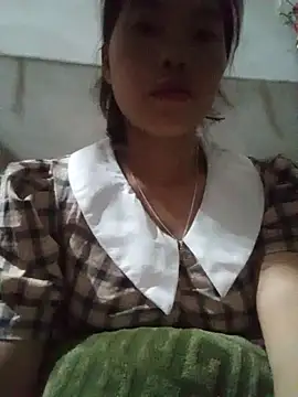 Snapshot of chim-yen chatting on 12/02/25, 02:01 chim-yen online show from 12/02/25, 02:01