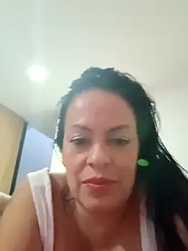 kristal253 online show from 11/19/25, 10:43