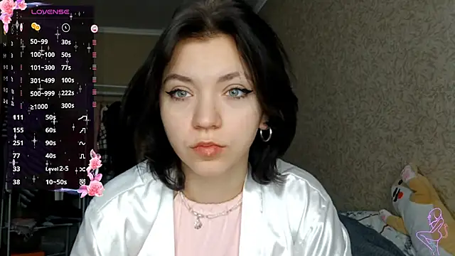 Snapshot of YeahRock chatting on 11/19/25, 10:15 YeahRock online show from 11/19/25, 10:15