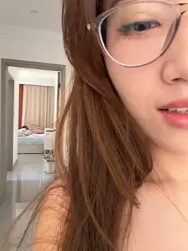 GG-BONG1 online show from 05/12/26, 07:49