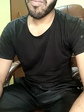 Snapshot of hotyyyyjonny chatting on 04/04/26, 03:27 hotyyyyjonny online show from 04/04/26, 03:27