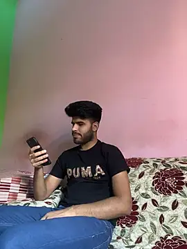 Snapshot of hotyyyyjonny chatting on 05/16/26, 04:31 hotyyyyjonny online show from 05/16/26, 04:31