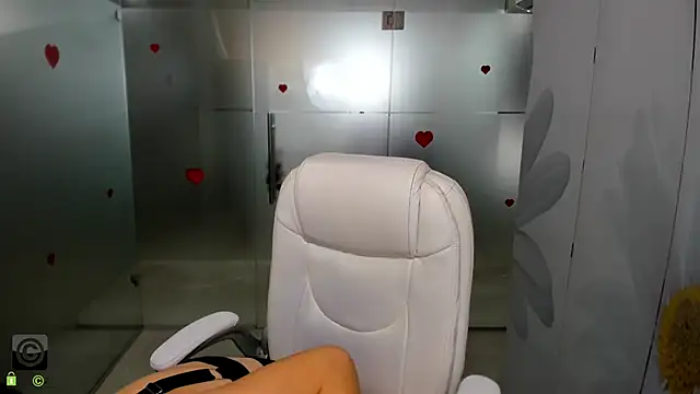 anna firee online show from 12/05/25, 09:29