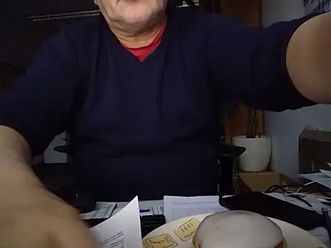 Snapshot of sssuka chatting on 02/13/26, 04:25 sssuka online show from 02/13/26, 04:25