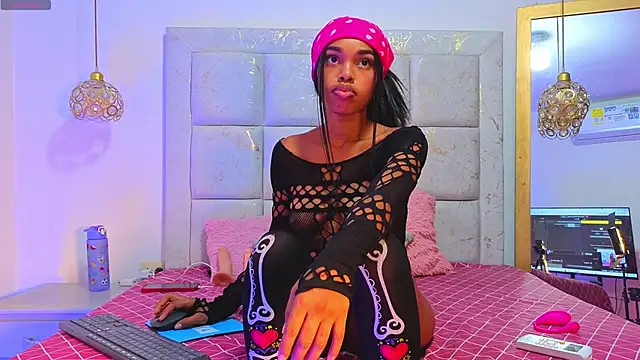 shantal james  online show from 11/28/25, 08:44