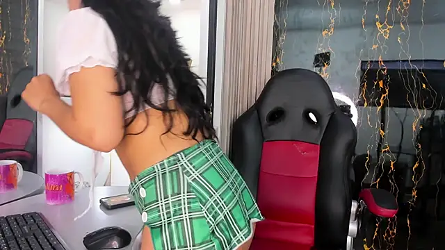 Lucy Vegas online show from 03/10/26, 02:00