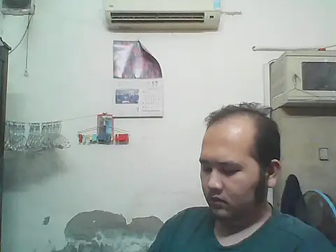 linhlinhthan online show from 11/26/25, 02:51