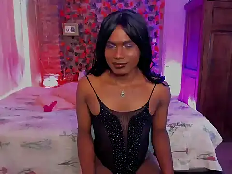 LaGoldenBitch online show from 12/03/25, 02:04