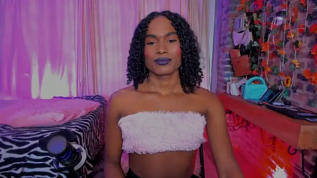 LaGoldenBitch online show from 03/19/26, 06:45