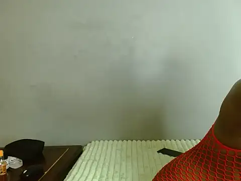 Snapshot of Monal1sah chatting on 11/16/25, 07:41 Monal1sah online show from 11/16/25, 07:41