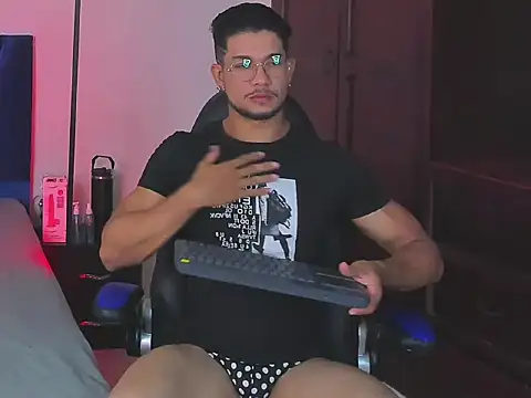 Nolan joness online show from 03/25/26, 07:42