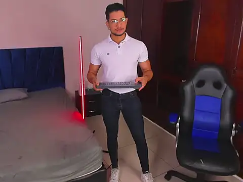 Nolan joness online show from 03/28/26, 08:52