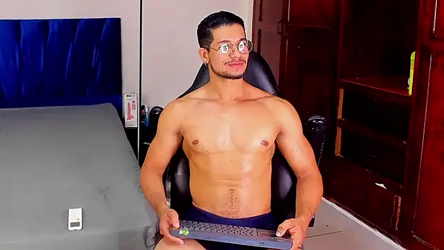 Nolan joness online show from 04/08/26, 09:15