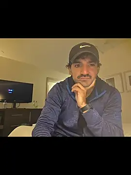 Snapshot of piggylatino chatting on 12/16/25, 05:18 piggylatino online show from 12/16/25, 05:18