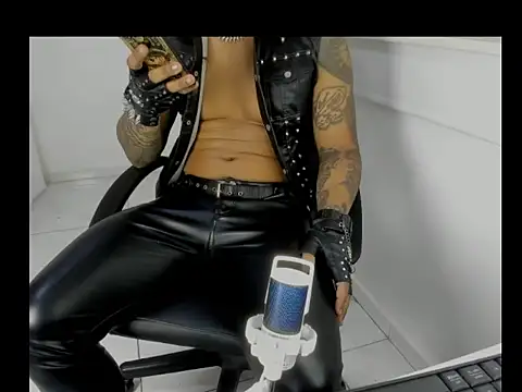 master leather online show from 04/14/26, 08:26