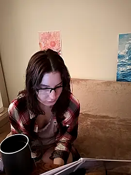 Snapshot of v_crizis324 chatting on 02/07/26, 12:53 v crizis324 online show from 02/07/26, 12:53