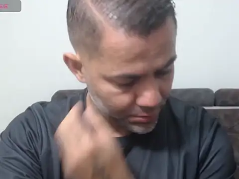 Alexander Halls online show from 02/05/26, 03:05