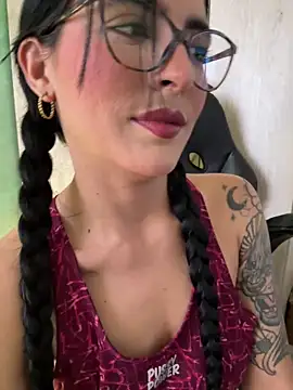 Cristal Cerati  online show from 12/15/25, 04:44