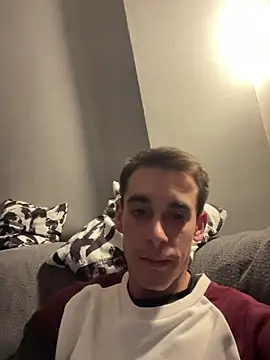 Snapshot of 18k_boss chatting on 11/23/25, 07:46 18k boss online show from 11/23/25, 07:46