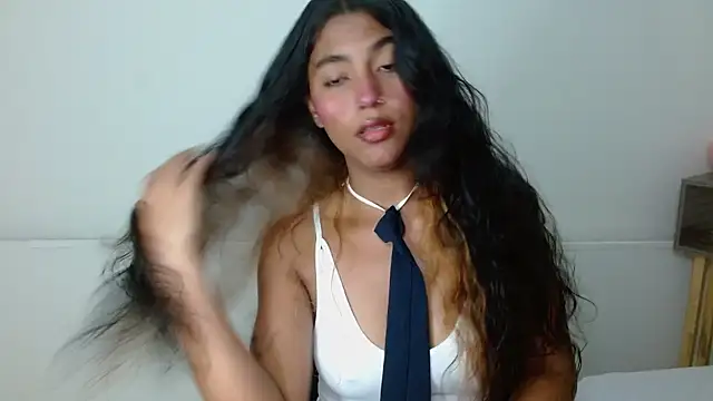 Bia LuxBia Lux online show from 02/04/26, 08:14