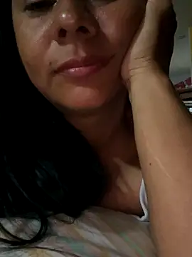 Aleja-198522 online show from 11/15/25, 01:51