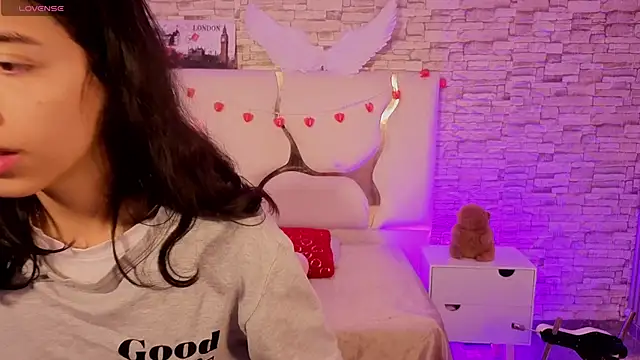 Joselyn tay online show from 02/08/26, 11:57