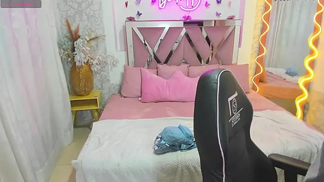 ISABELA TAY online show from 03/16/26, 11:36